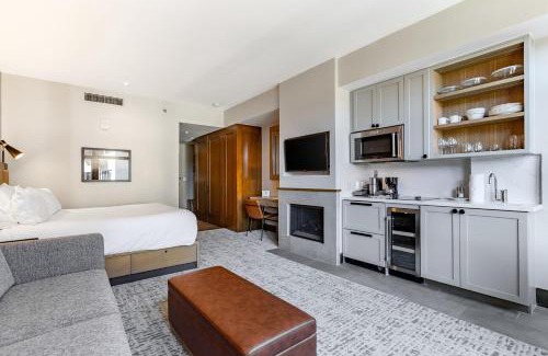 Avon Hotel | Eagle River by AvantStay Located in the Westin