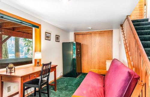 Port Angeles House | Eagle's Nest on Lake Sutherland