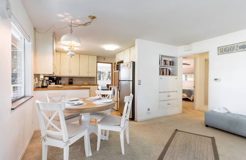 Coupeville House | Eagles Watch by AvantStay | Large Deck w/Views