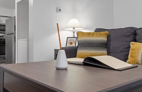 East Allegheny Apartment | East Allegheny Apartment | Driveway Parking!