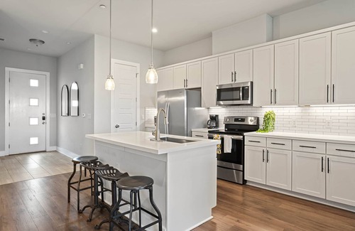 MLK House | East Austin Weird- 2bd/2 bath, sleeps 6