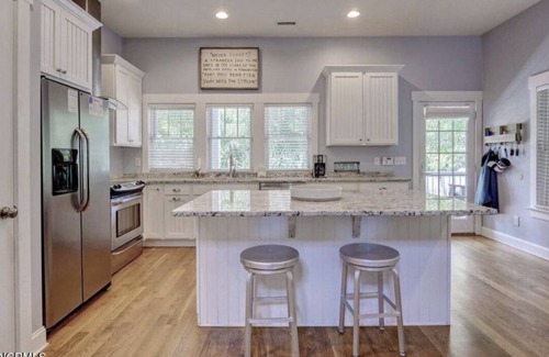 Cape Fear Station House | East Beach - “Reel Life” - 4 Min Walk to Beach /1 Min Cart Ride