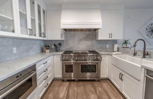 Village of La Jolla House | East Cliff Beachfront Bliss at La Jolla Cove