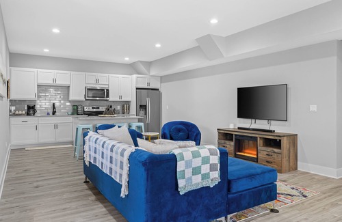 Shelby Hills Apartment | East Nashville Oasis - Private Mother-InLaw Suit - Sleep 6 - Pet Friendly!