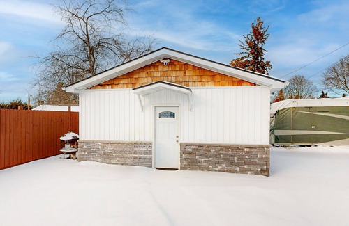 Northeastern Michigan House | East Tawas waterview home.walk to downtown and the beach!