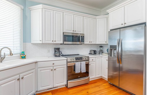 Tybee Island House | Eastern Most Point in the State of Georgia - Beach Front!