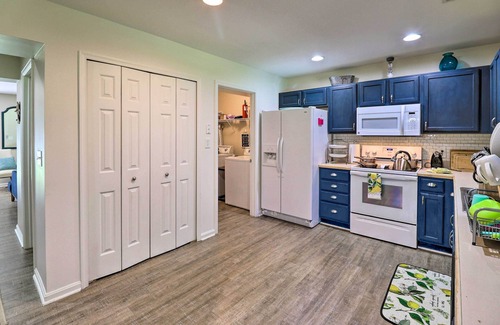 Tolchester Beach House | Eastern Shore Hideaway with Grill, Kayaks & Wkend Access Dive Bar & Restaurants