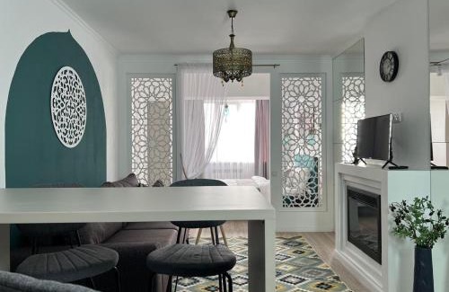 Almaty Apartment | Eastern style apartment in Golden Square!