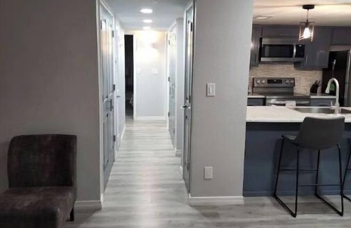 Biggs Field Condo | Eastside 3 bed 2 bath, King en suite & fast Wifi