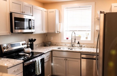 Kalispell House | Eastside Suite-Cozy 3 Bedroom Home next 2 Downtown