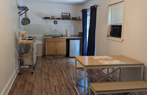 Hammond Apartment | Easy Breezy #3