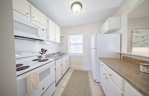Mobile Apartment | Easy Living in Midtown – 22A
