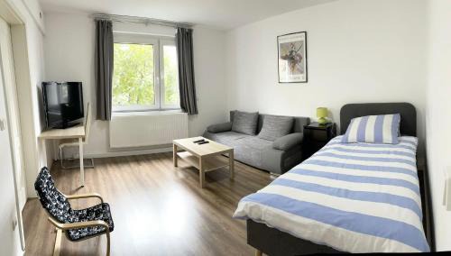 Buchholz Apartment | Easy to Düsseldorf Messe, 2-bedroom Apartment with kitchen and garden