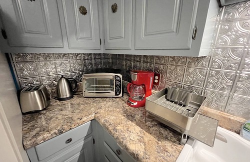 Athens House | Easy Walk Downtown, UGA, Breweries - Private Yard