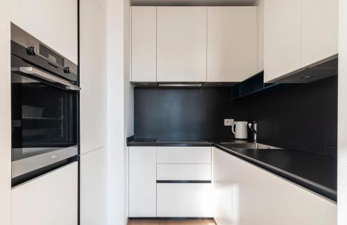 San Babila Apartment | easyhomes-Central Tower