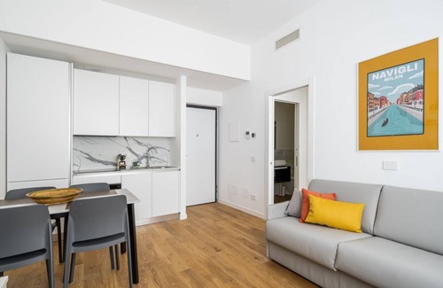 Tricolore Apartment | Easylife - Modern haven few steps from Duomo