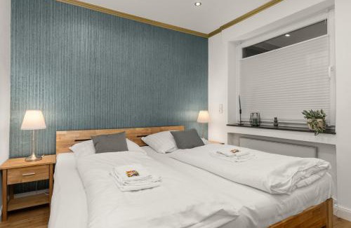 Moehnesee Apartment | EasyViewI direkt am Möhnesee 4P Pool Balkon