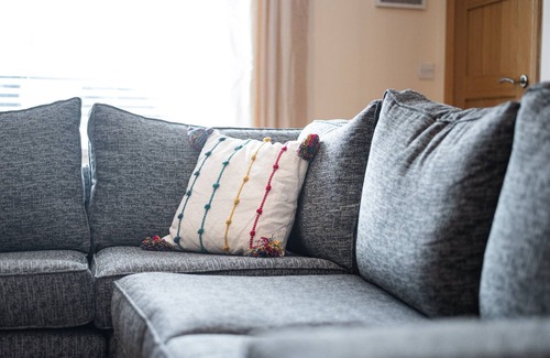 Cwmbrwla House | Eaton Accommodation - TV in EVERY bedroom!
