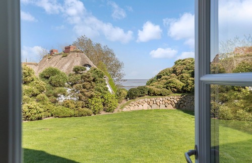 Sylt-Ost House | Ebbe und Flut - Reetgedecktes Einzelhaus in Unmittelbarer Nähe zum Wattenmeer