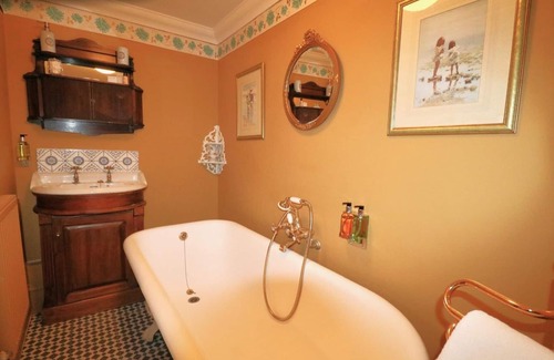Broadstairs Bed & Breakfast | Ebenezer's Place