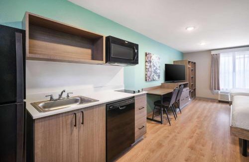Madison Hotel | ECHO Suites Extended Stay by Wyndham Madison