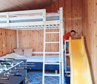 Bratten Strand House | EchoBay nr 2 - child-friendly house close to the beach