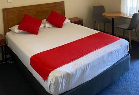 Echuca Hotel | Echuca Motel