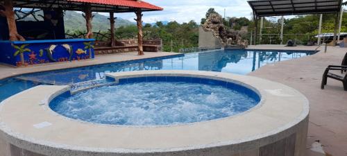 La Mesa Hotel | Eco Hotel Campestre Atlantis San Joaquín La Mesa