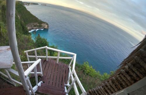 Penida Island Resort | Eco-tourist Dreamstay Treehouse
