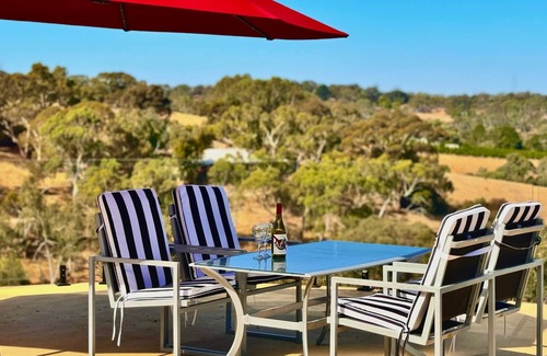 Clarendon Apartment | EcoFriendly Scandinavian Retreat Near McLaren Vale
