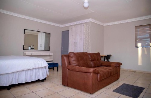 Northam House | Ecogreen Guesthouse