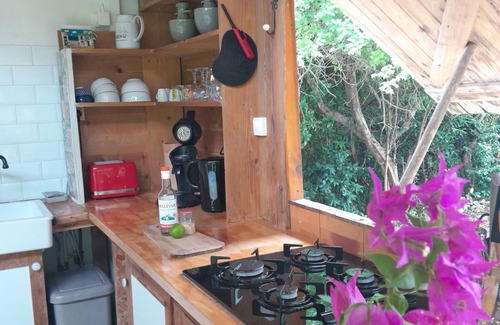 Saint-Louis House | Ecolodge Laïloas: Nice bungalow in a tropical garden with jacuzzi