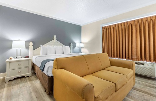 Conway Hotel | Econo Lodge Conway