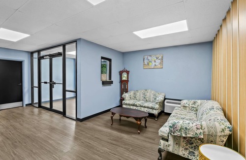 Elberton Hotel | Econo Lodge Elberton