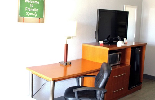 Franklin Hotel | Econo Lodge Franklin South