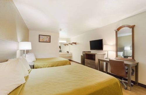 Goose Creek Hotel | Econo Lodge Goose Creek