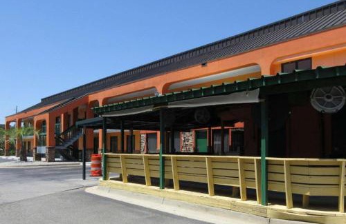 Macon Hotel | Econo Lodge Inn & Suites Macon North