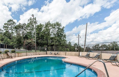 Macon Hotel | Econo Lodge Macon