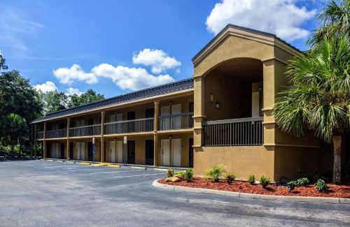 Palm Coast Cabin | Econo Lodge Palm Coast Central