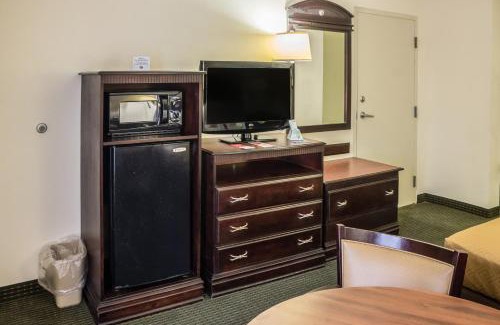 Palm Coast Cabin | Econo Lodge Palm Coast Central