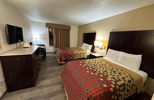 Scranton Cabin | Econo Lodge Scranton near Montage Mountain