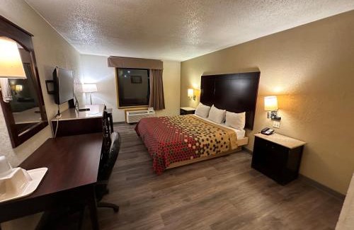 Scranton Cabin | Econo Lodge Scranton near Montage Mountain