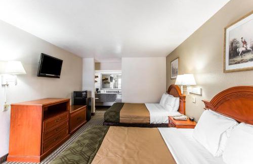 Lebanon Cabin | Econo Lodge