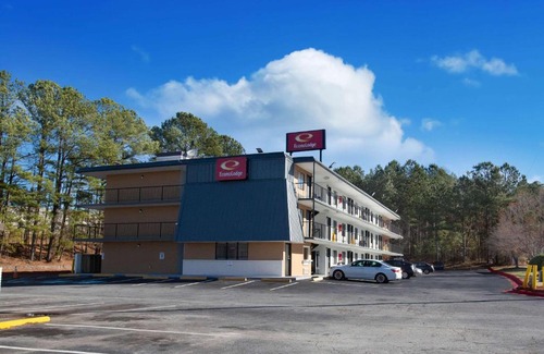 Lithonia Cabin | Econo Lodge