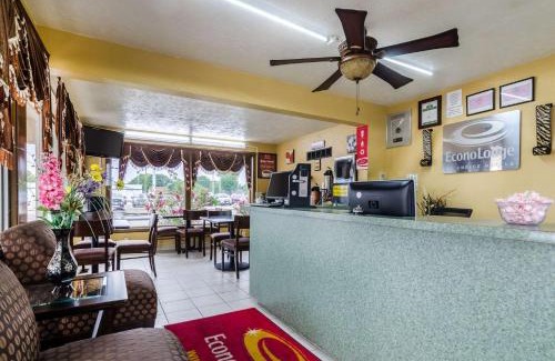 Winfield Cabin | Econo Lodge Winfield