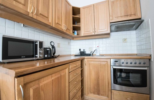 Prague 1 Apartment | Economic double bed studio apartment ground floor with kitchen and bathroom