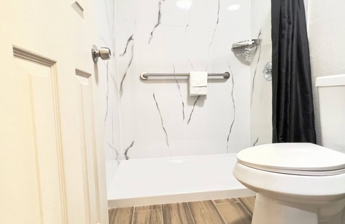 Tulsa Hotel | Economy Inn and Suites