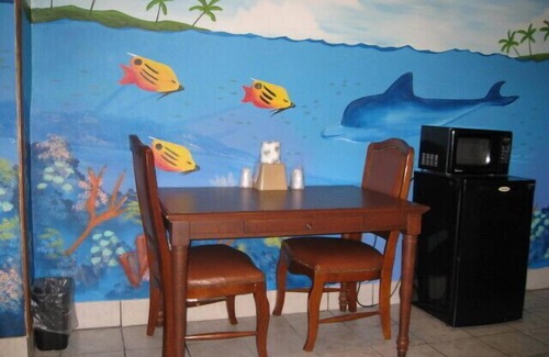 Viavant - Venetian Isles Hotel | Economy Inn