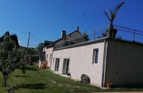 Roussillon-en-Morvan House | Edelweiss family home with swimming pool/sauna.