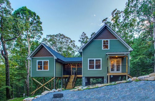 Luray Cabin | Eden House - A cozy chic mountain escape